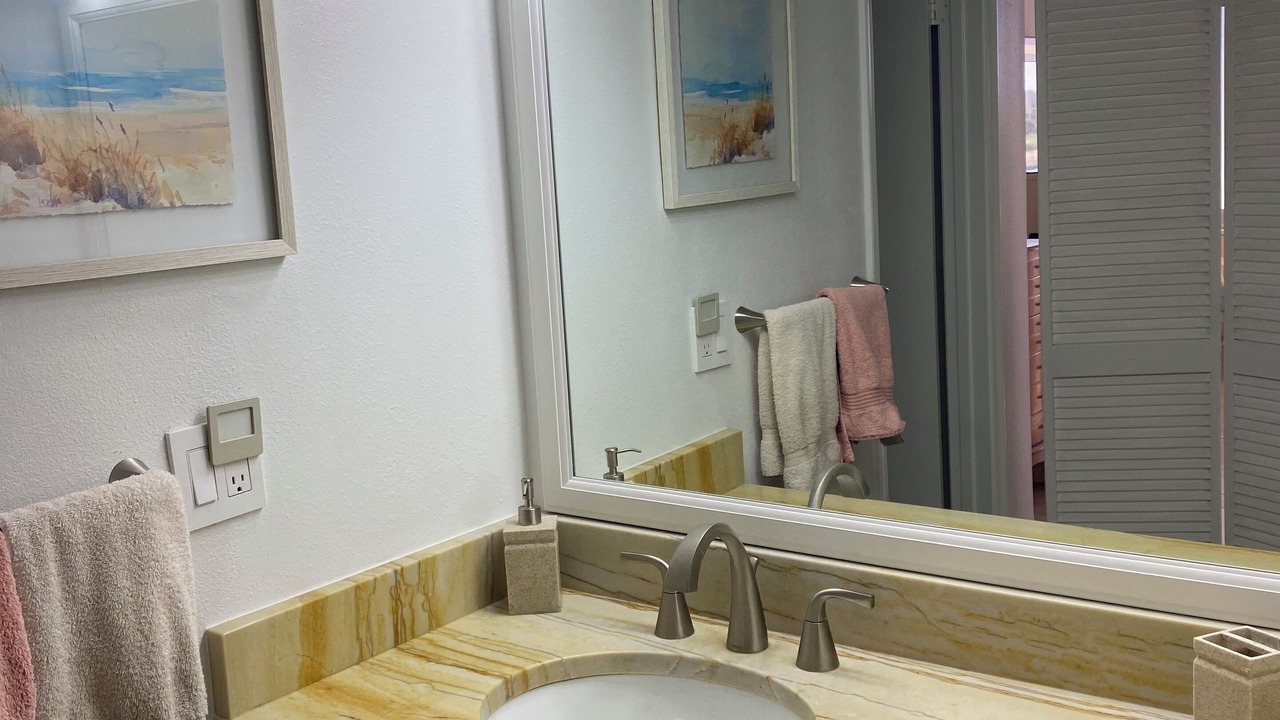 Photo of Bathroom in Bayway Isles