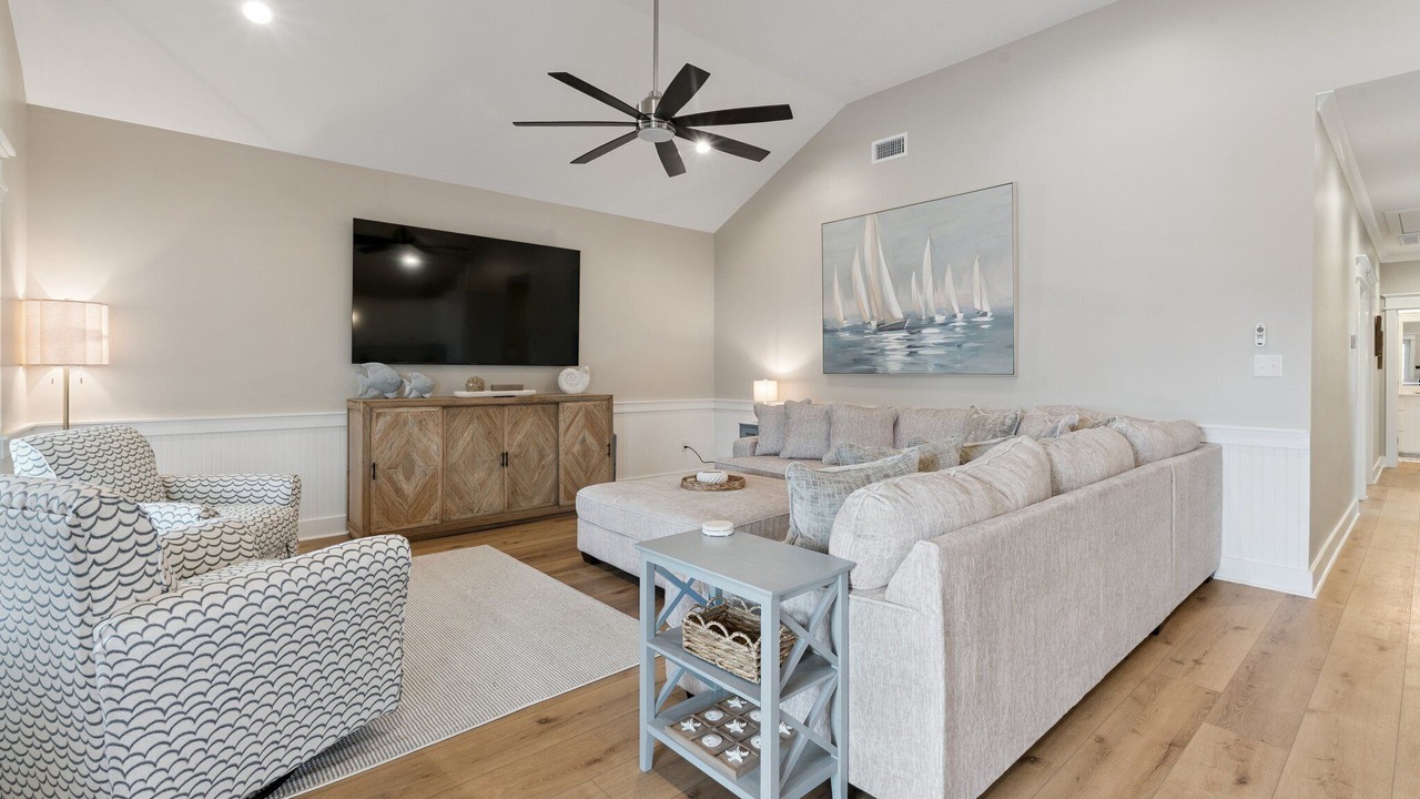 Photo of Livingroom in Shoreline Park