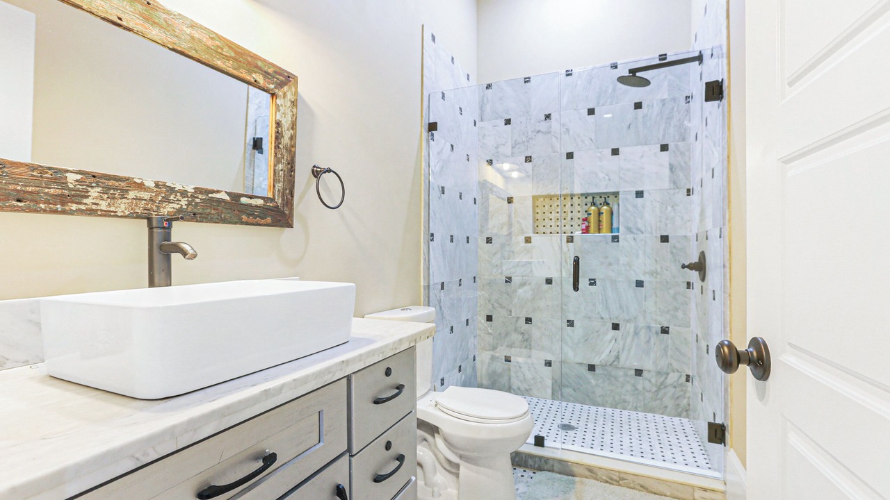 Photo of Bathroom in Seventh Ward