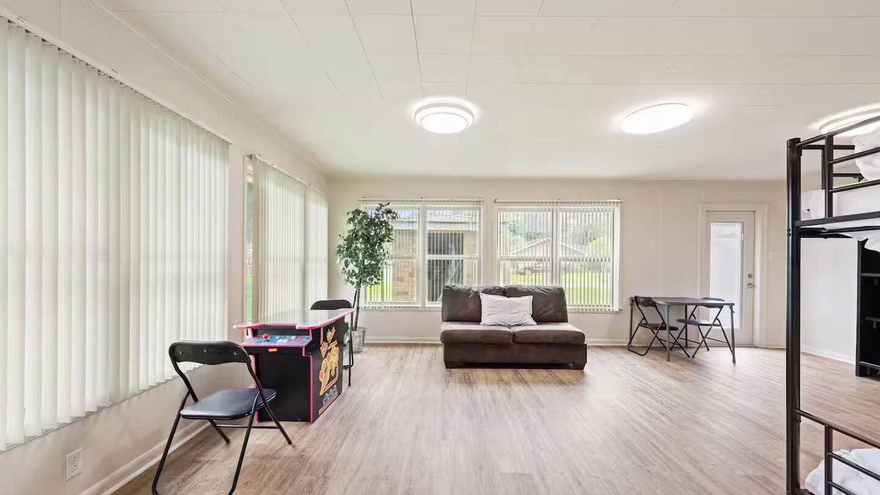 Photo of Bedroom in Broussard