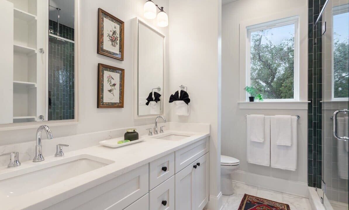 Photo of Bathroom in Saint Claude