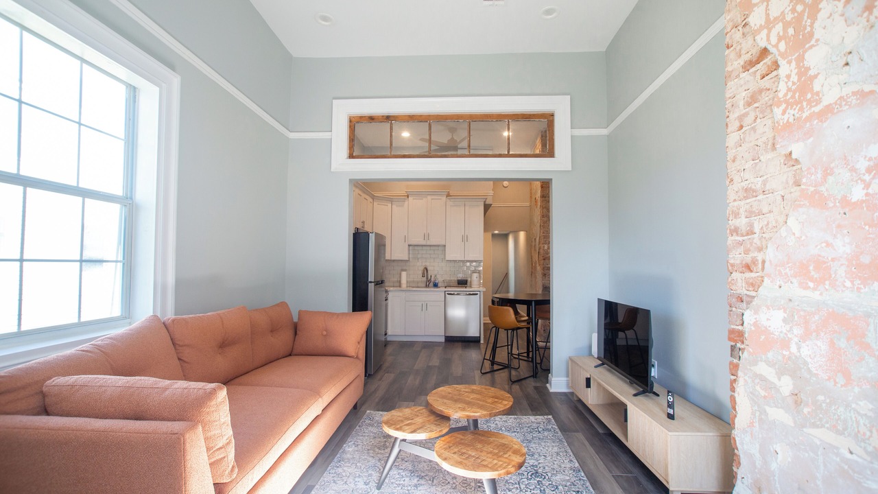 Photo of Livingroom in Tulane - Gravier