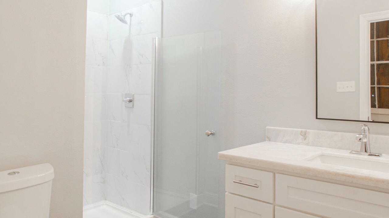 Photo of Bathroom in Tulane - Gravier