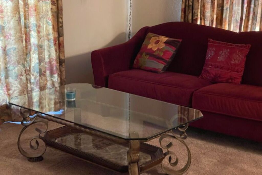 Photo of Livingroom in Old Aurora