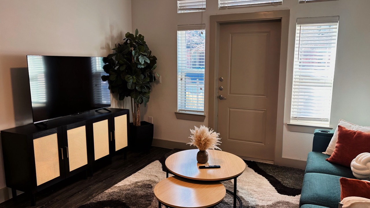 Photo of Livingroom in Farmers Branch