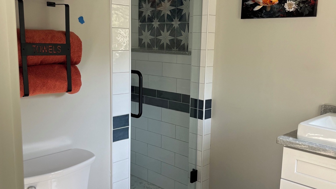 Photo of Bathroom in Fondren