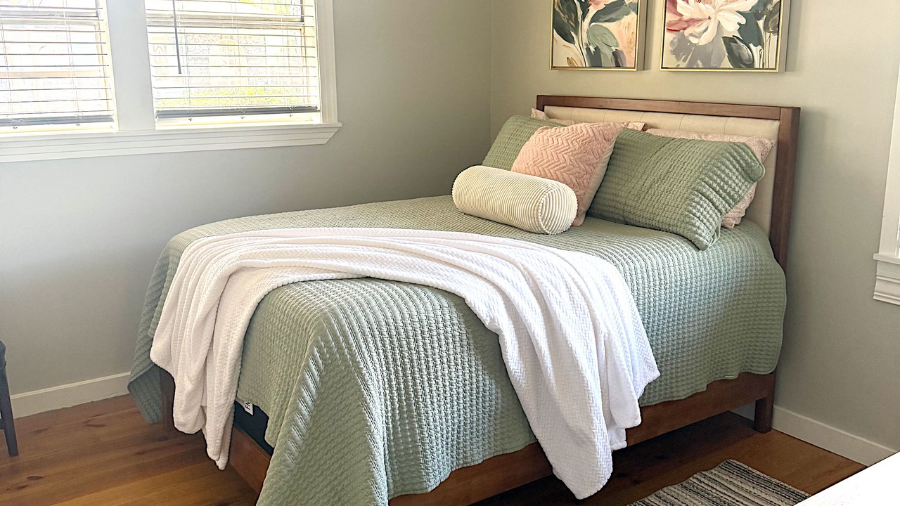 Photo of Bedroom in Pearl