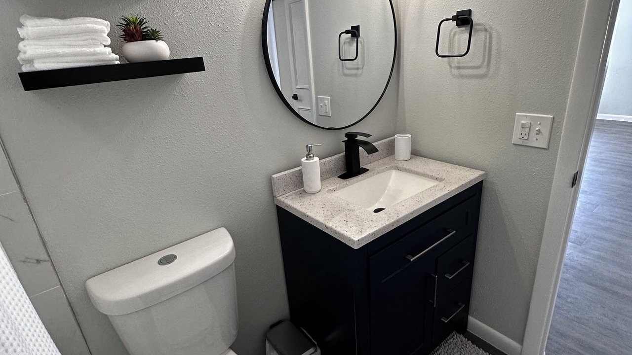 Photo of Bathroom in Downtown Zephyrhills