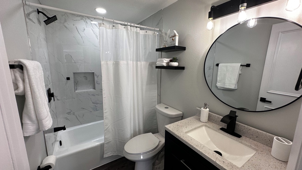 Photo of Bathroom in Downtown Zephyrhills