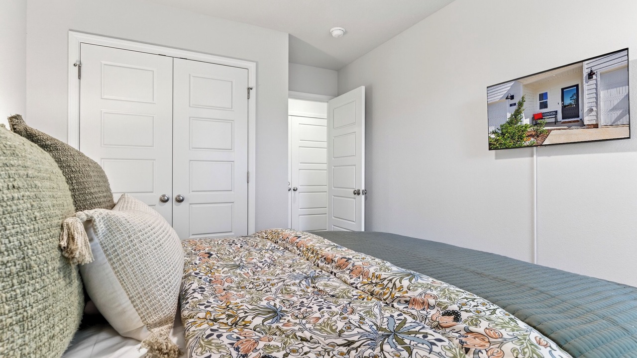 Photo of Bedroom in Ocean Springs