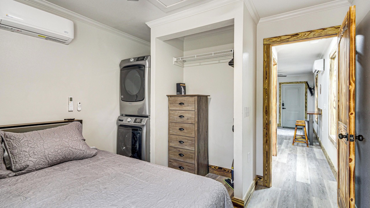 Photo of Bedroom in Gulfport