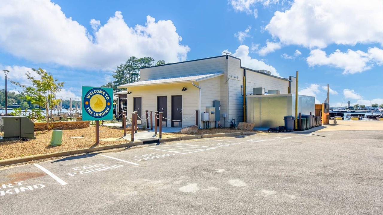 Photo of Others in Dadeville