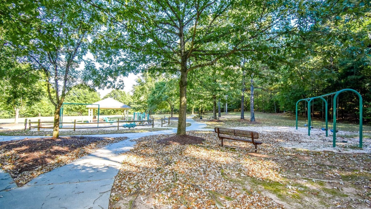 Photo of Others in Dadeville