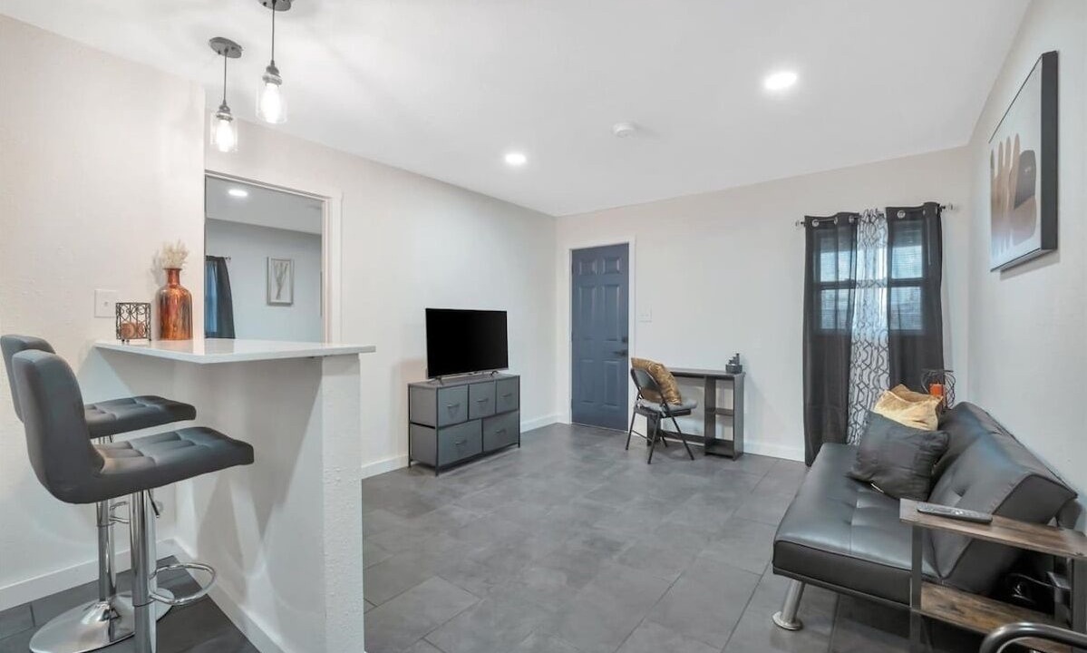 Photo of Livingroom in Tampa