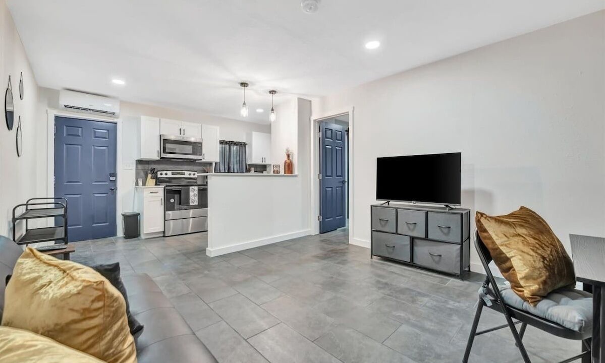 Photo of Livingroom in Tampa