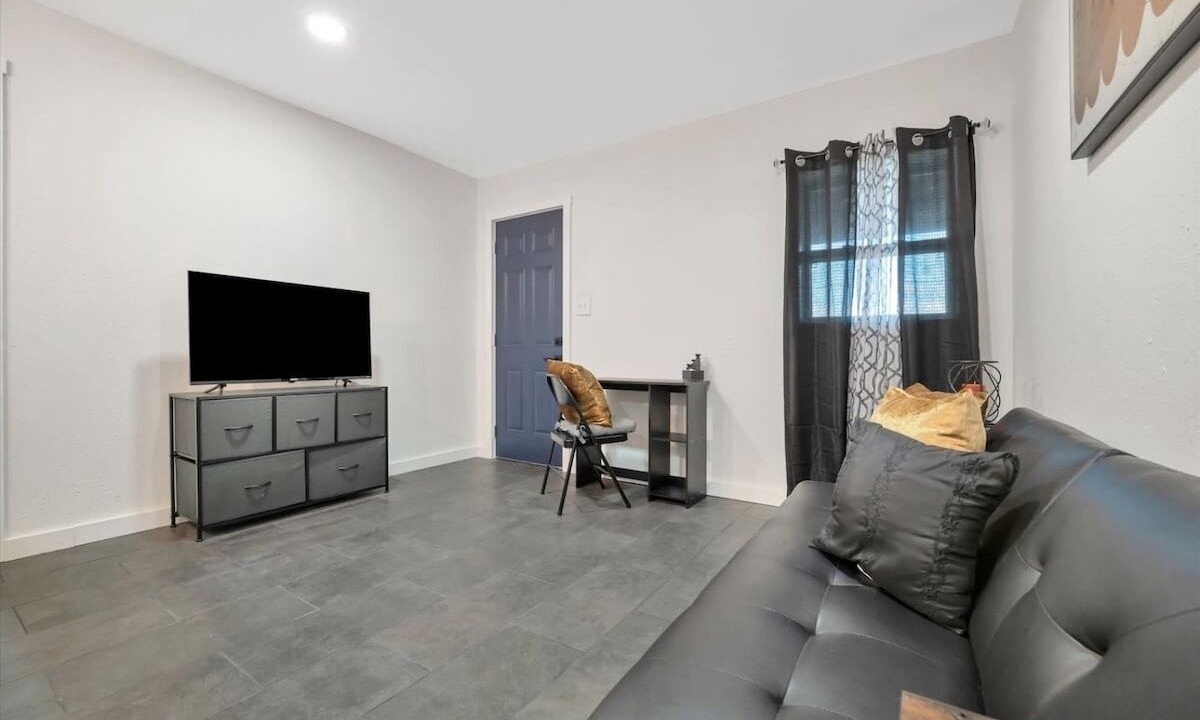 Photo of Livingroom in Tampa