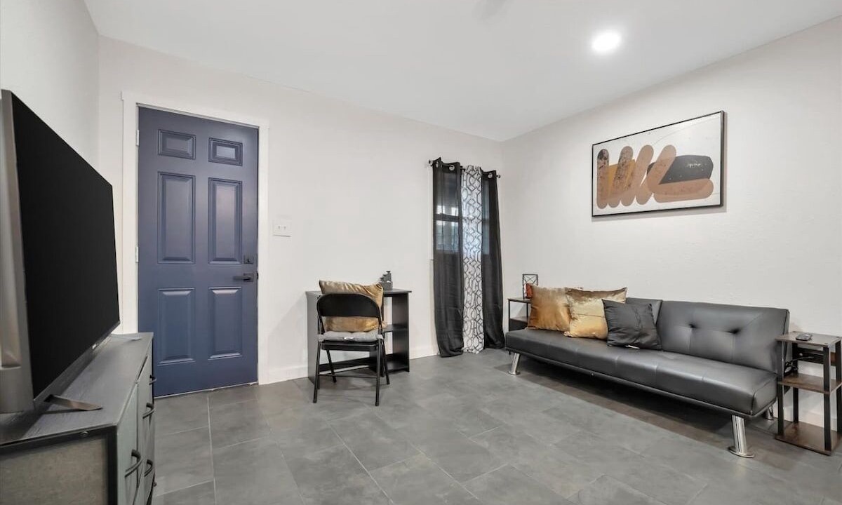 Photo of Livingroom in Tampa