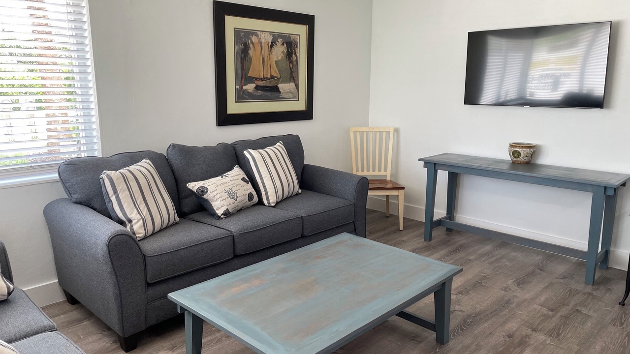 Photo of Livingroom in Central Beach