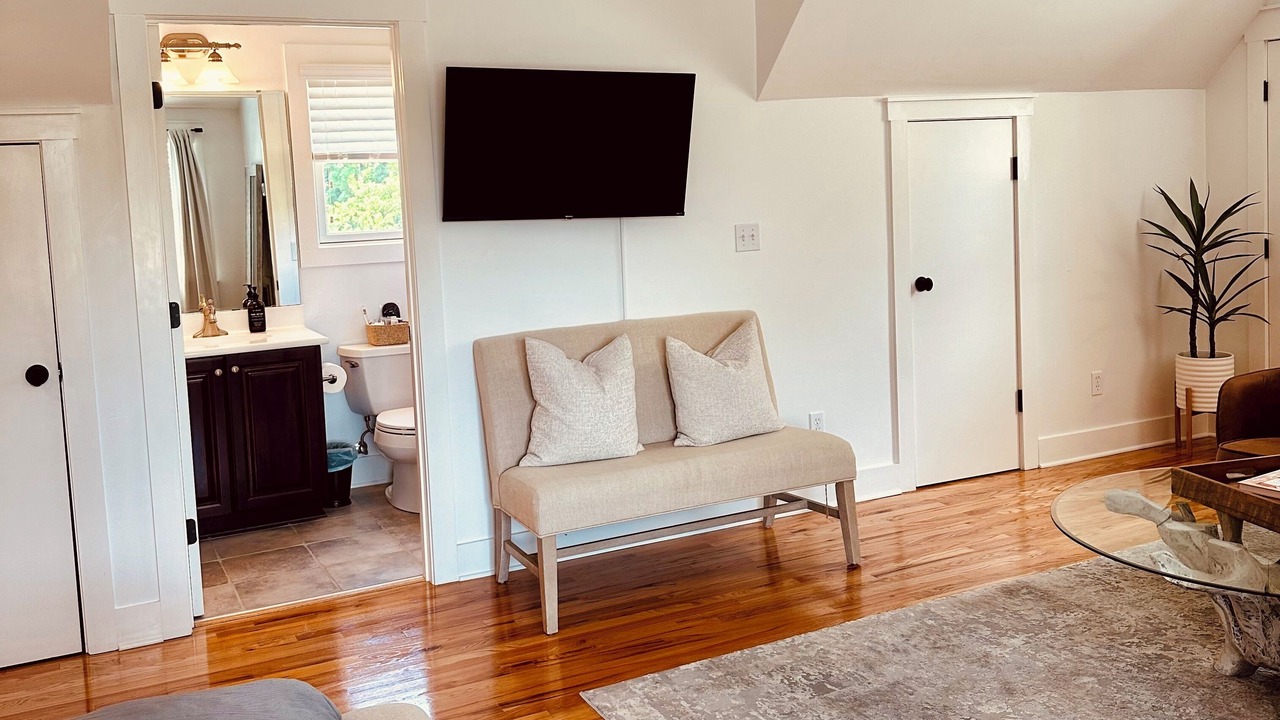 Photo of Livingroom in Tallahassee