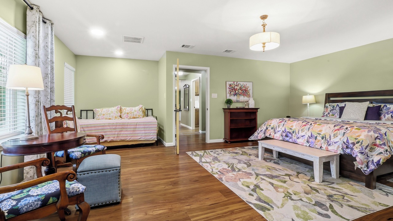 Photo of Bedroom in Longview