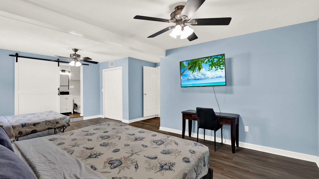 Photo of Bedroom in St. Petersburg - Clearwater