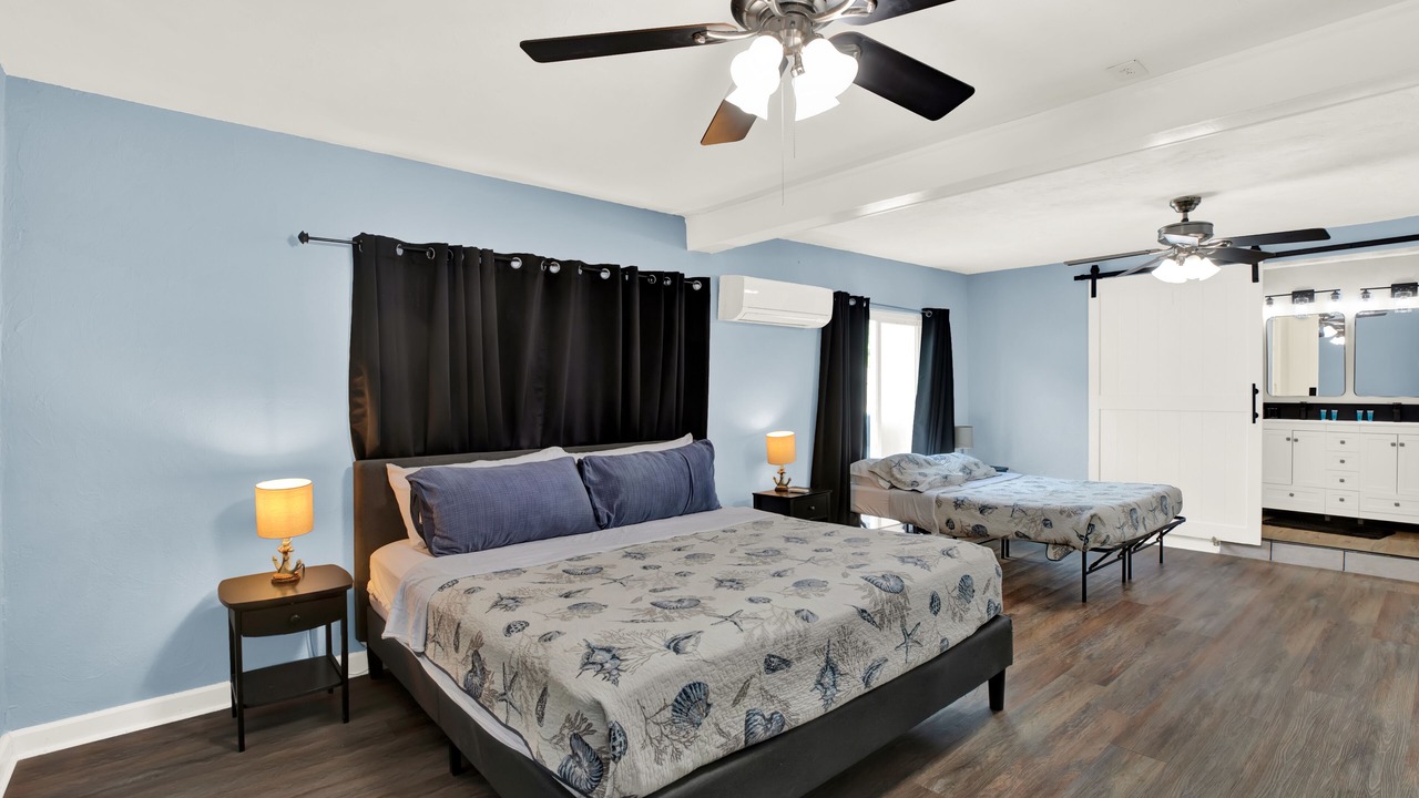 Photo of Bedroom in St. Petersburg - Clearwater