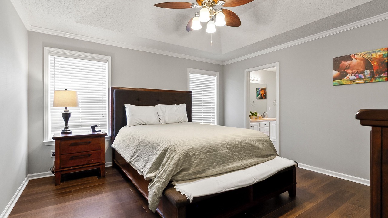 Photo of Bedroom in Northport