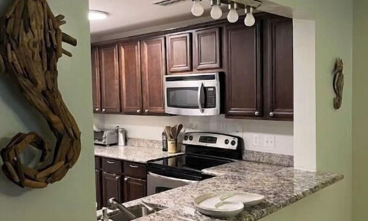 Photo of Kitchen in Henderson Point
