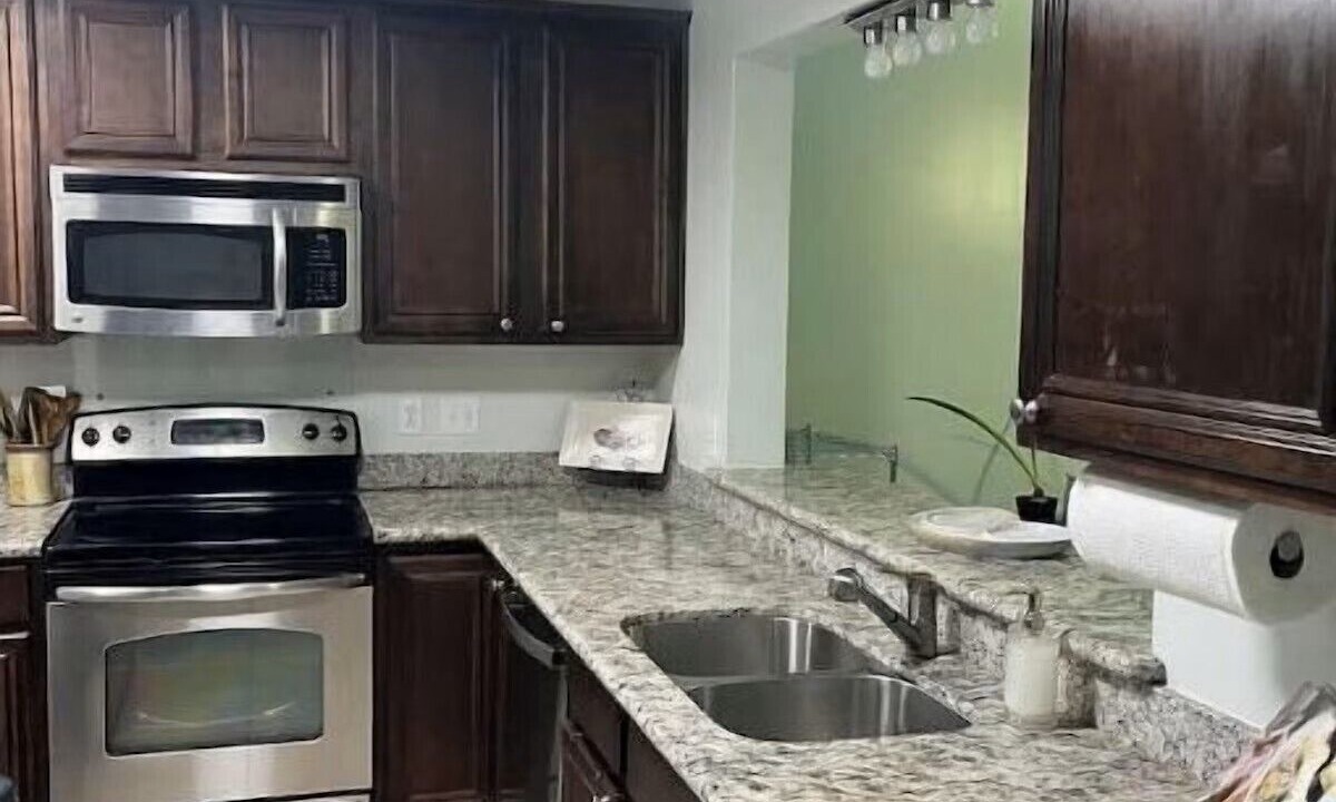 Photo of Kitchen in Henderson Point