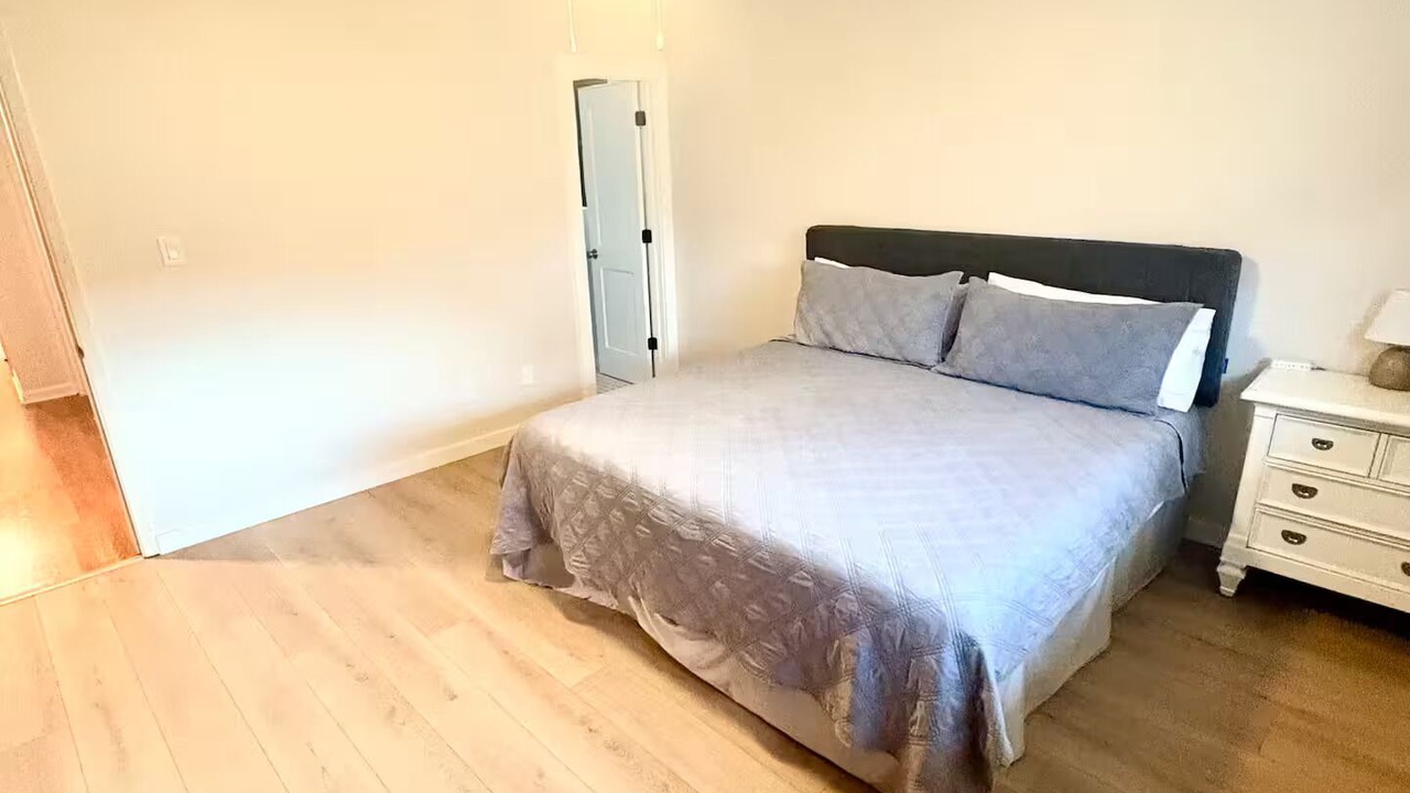 Photo of Bedroom in Ono Island