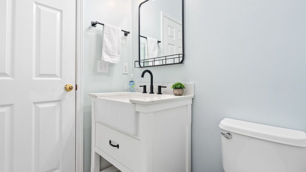 Photo of Bathroom in Dadeville