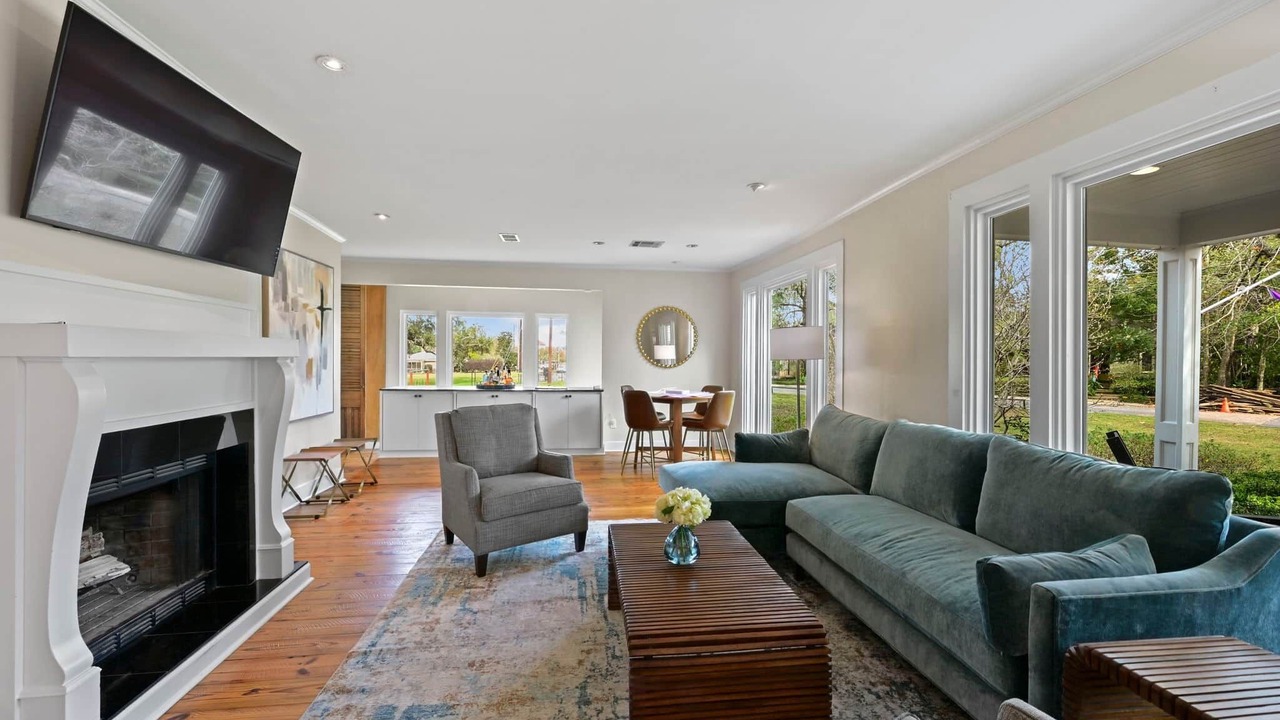 Photo of Livingroom in Highlands - Perkins