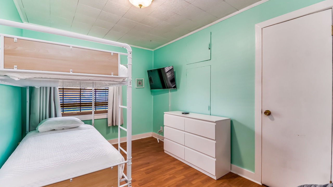 Photo of Bedroom in Ono Island