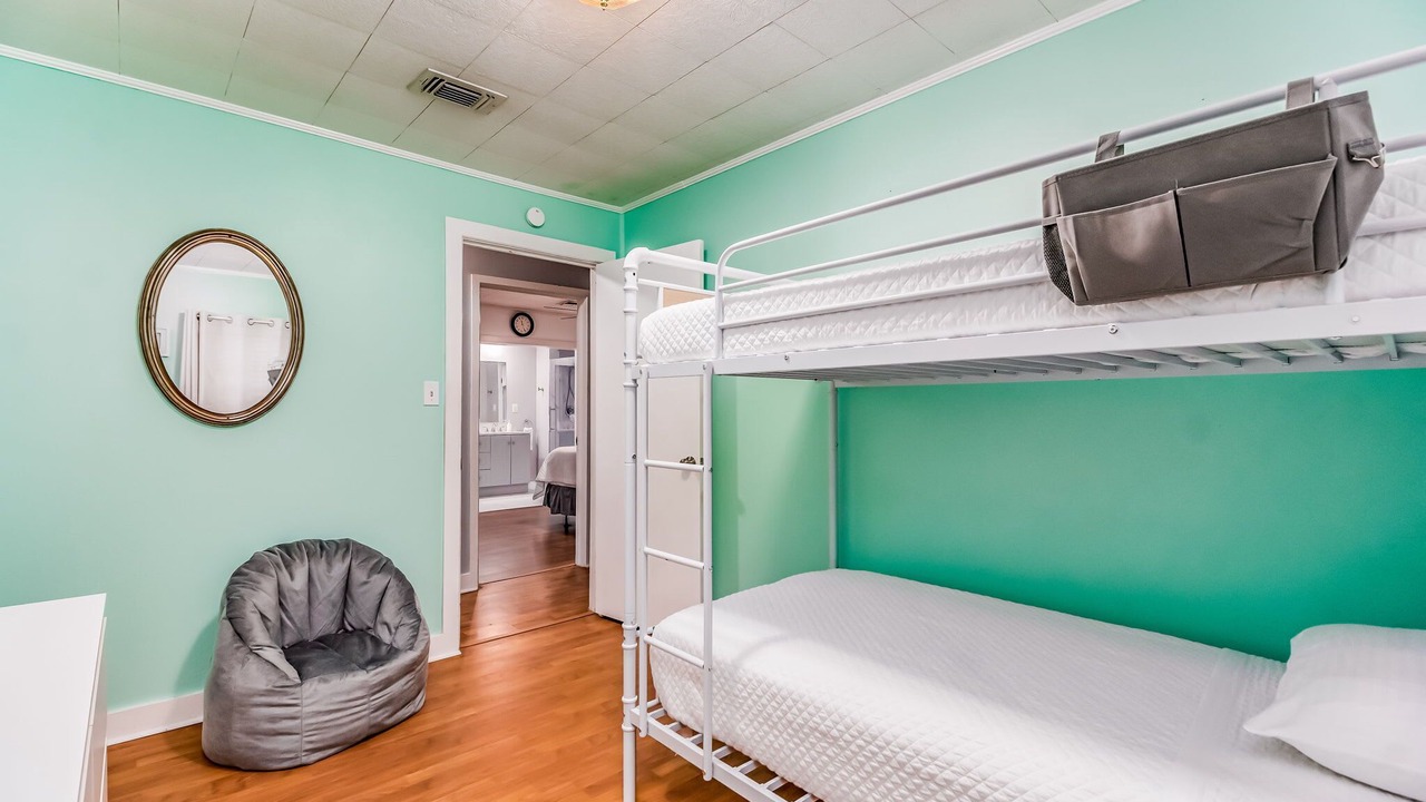 Photo of Bedroom in Ono Island