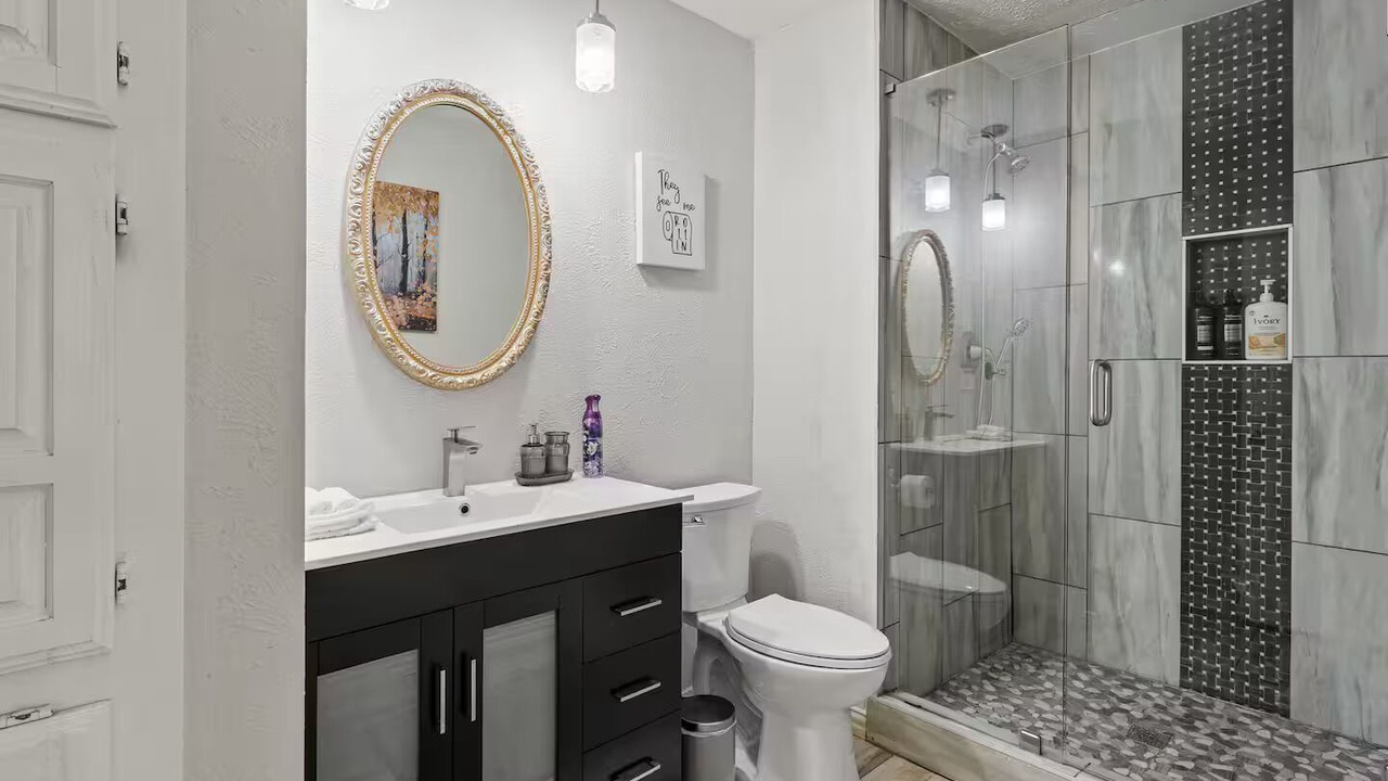 Photo of Bathroom in Northeast Carrollton