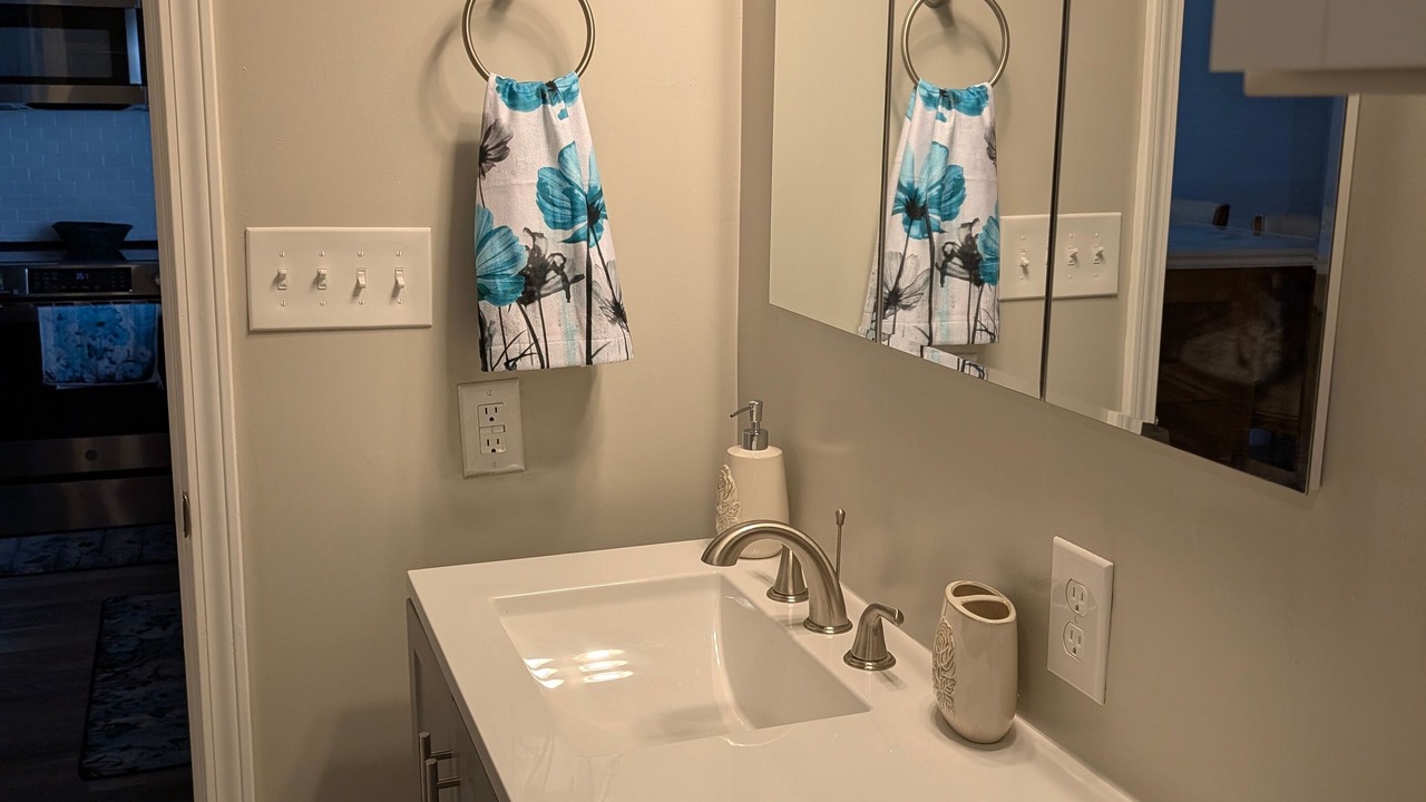 Photo of Bathroom in Paradise Lakes