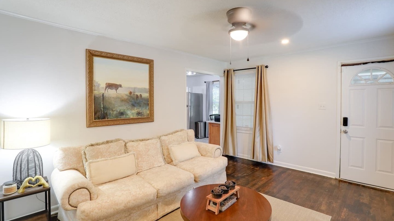 Photo of Livingroom in Greenwood