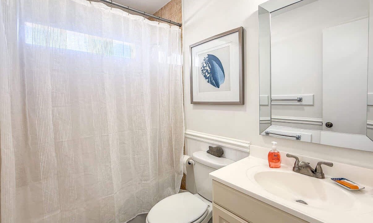 Photo of Bathroom in East End