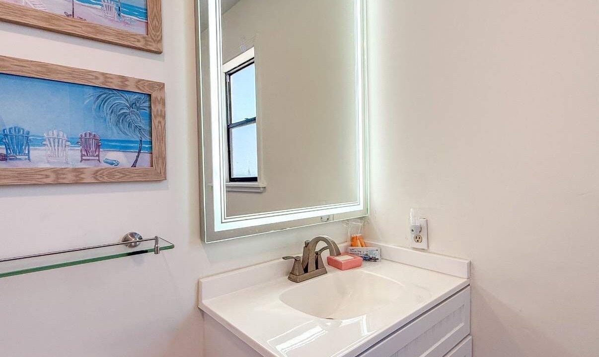 Photo of Bathroom in East End
