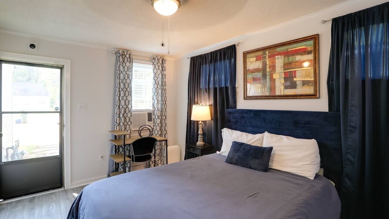 Photo of Bedroom in Greenwood