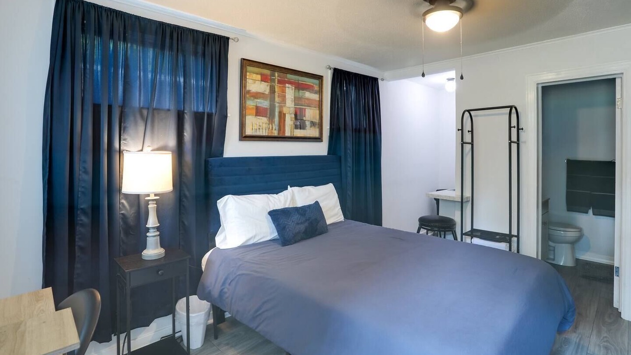 Photo of Bedroom in Greenwood