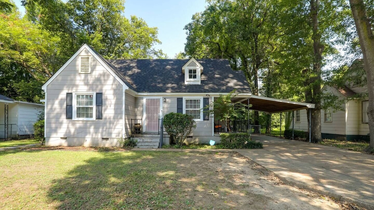 Photo of Outdoor in Greenwood