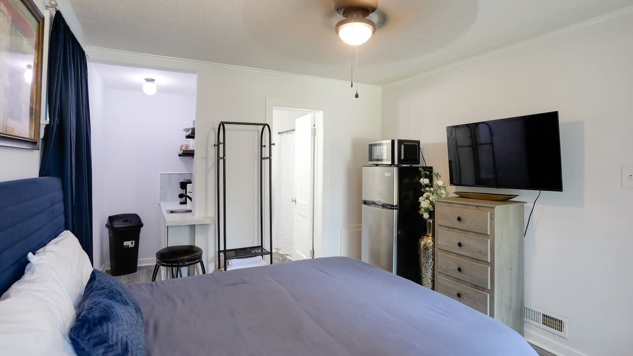 Photo of Bedroom in Greenwood