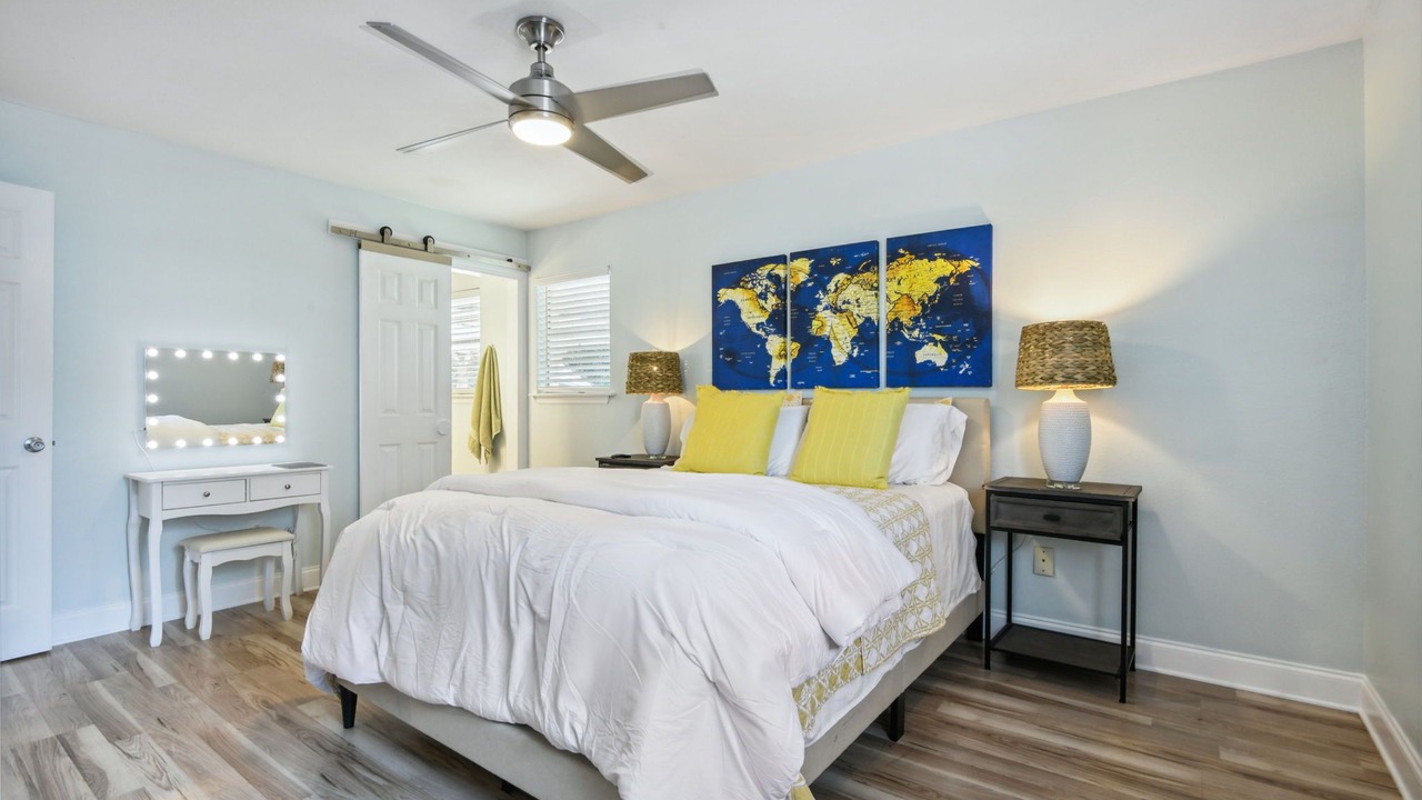 Photo of Bedroom in Long Beach
