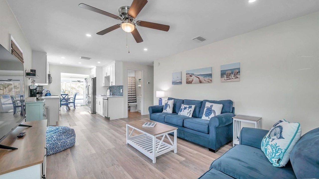 Photo of Livingroom in Palm Harbor
