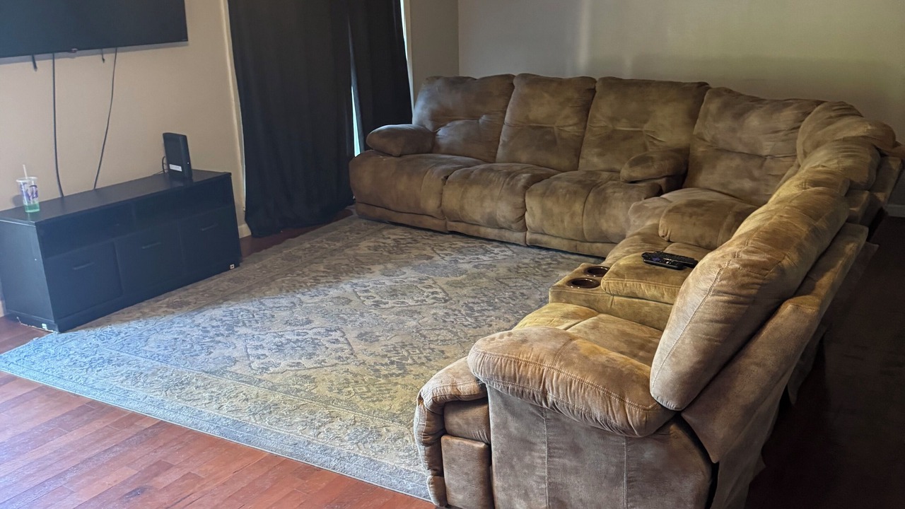 Photo of Livingroom in Leesville