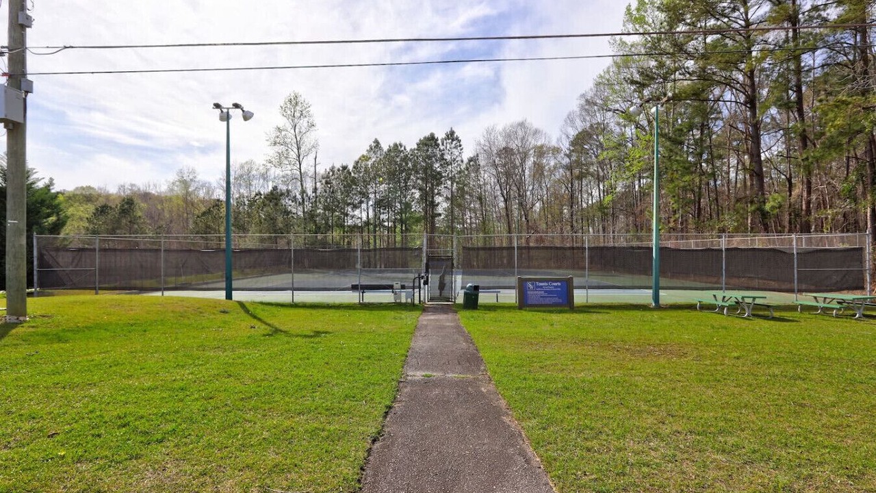 Photo of Others in Dadeville
