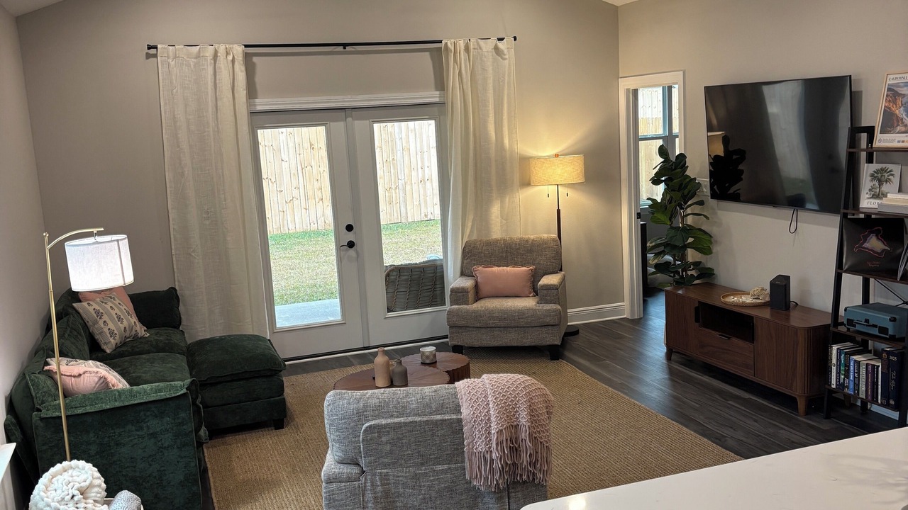 Photo of Livingroom in Ono Island