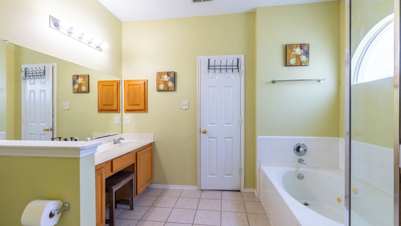 Photo of Bathroom in Garland