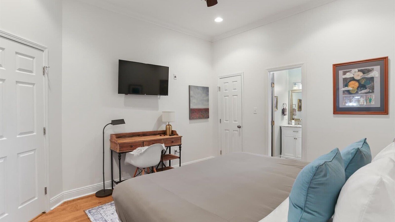 Photo of Bedroom in Fairgrounds